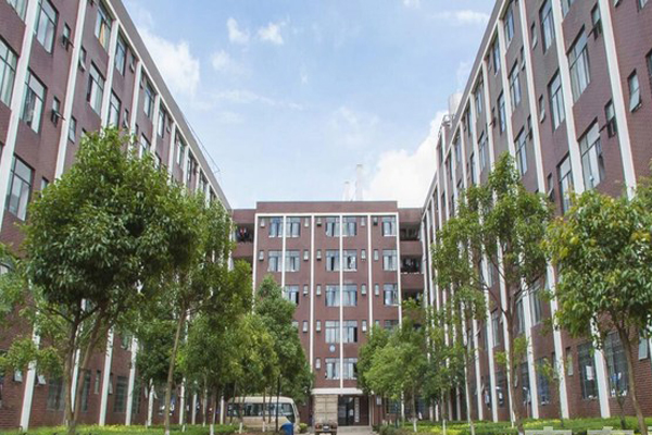 昆明市衛(wèi)生學校