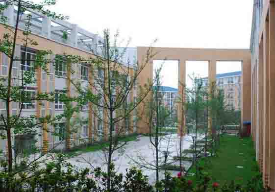 都江堰市八一聚源高級(jí)中學(xué)