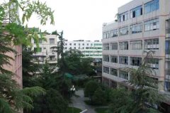 邛崍市第二中學(xué)校