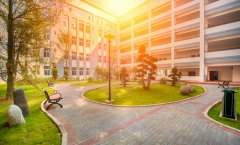 攀枝花市成都外國語學(xué)校