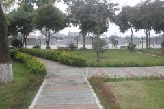 邛崍市強(qiáng)項(xiàng)實(shí)驗(yàn)學(xué)校