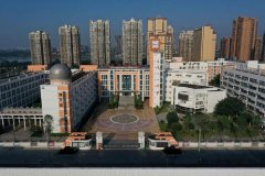 四川省東汽八一中學