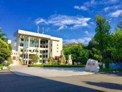 四川省眉山第一中學