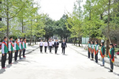 四川省邛崍市高埂中學(xué)