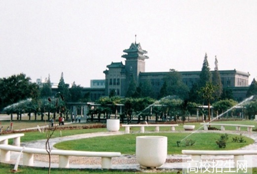 山東服裝職業(yè)學(xué)院