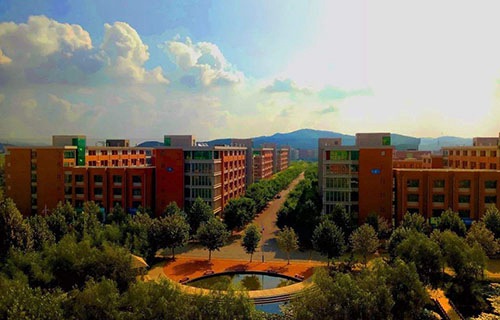 煙臺汽車工業(yè)學校