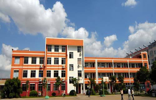 煙臺(tái)福山區(qū)技工學(xué)校