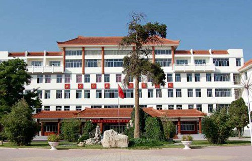 煙臺(tái)福山區(qū)技工學(xué)校