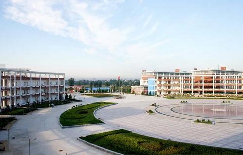 山東龍口市南山職業(yè)中等專業(yè)學(xué)校