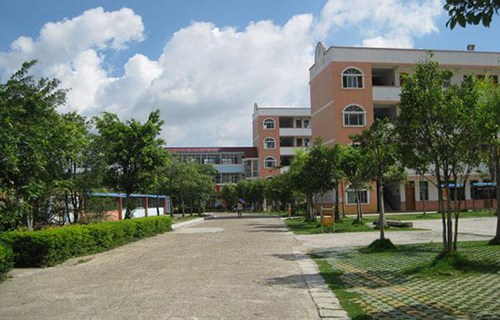 招遠高級職業(yè)學校