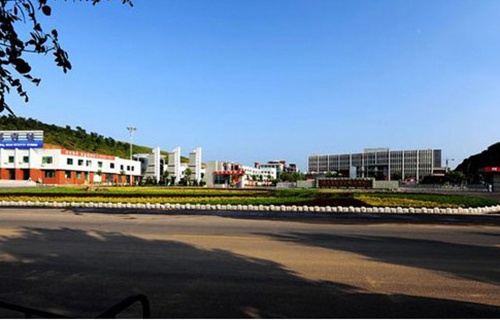 蓬萊高級(jí)職業(yè)學(xué)校