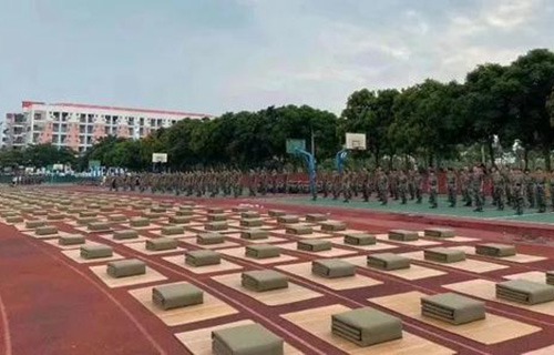 棲霞高級(jí)職業(yè)學(xué)校