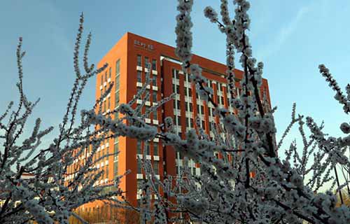 濟(jì)寧商業(yè)學(xué)校