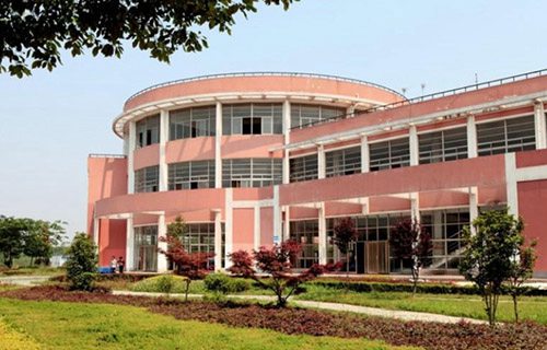 肥城第三職業(yè)高級(jí)中學(xué)