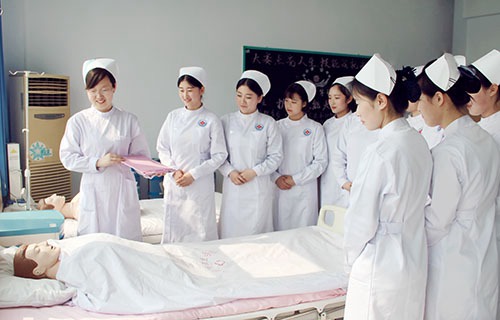 日照衛(wèi)生學校