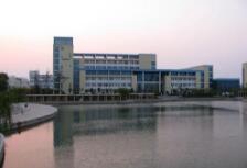 煙臺二輕工業(yè)學(xué)校