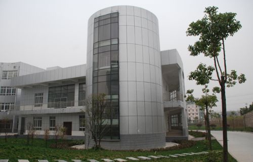 萊陽經(jīng)貿(mào)職工中等專業(yè)學(xué)校