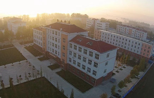 萊西成人中等專業(yè)學(xué)校