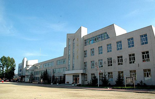 山東世紀(jì)藝術(shù)學(xué)校