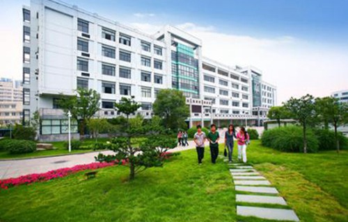 招遠(yuǎn)第三職業(yè)中專