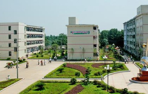 煙臺(tái)經(jīng)濟(jì)技術(shù)開(kāi)發(fā)區(qū)高級(jí)職業(yè)學(xué)校