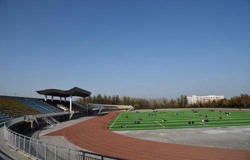 煙臺(tái)開發(fā)區(qū)高級(jí)職業(yè)學(xué)校