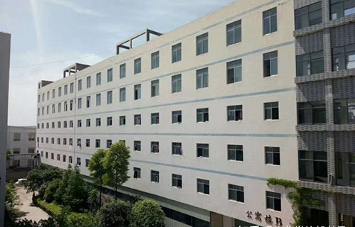 青島航空職業(yè)技術(shù)學(xué)校