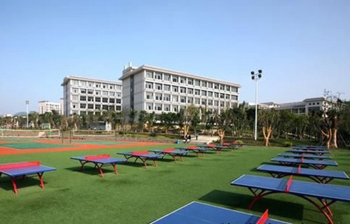 肥城第三職業(yè)高級(jí)中學(xué)