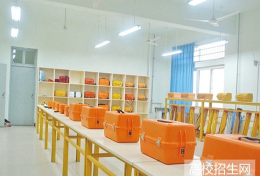 鄭州工業(yè)安全職業(yè)學(xué)院