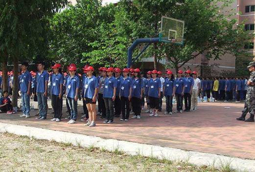 東風(fēng)汽車公司高級(jí)技工學(xué)校