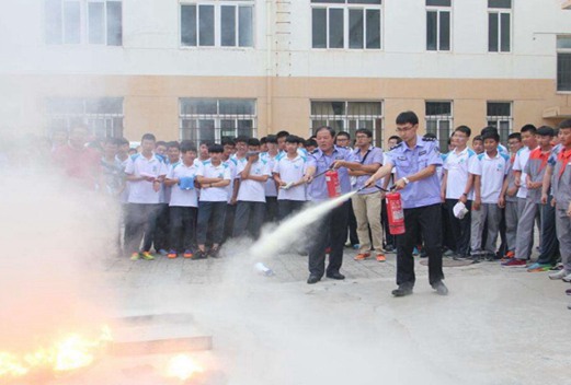 東風(fēng)汽車公司高級(jí)技工學(xué)校