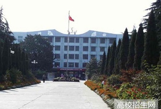 湖南吉利汽車職業(yè)技術(shù)學(xué)院