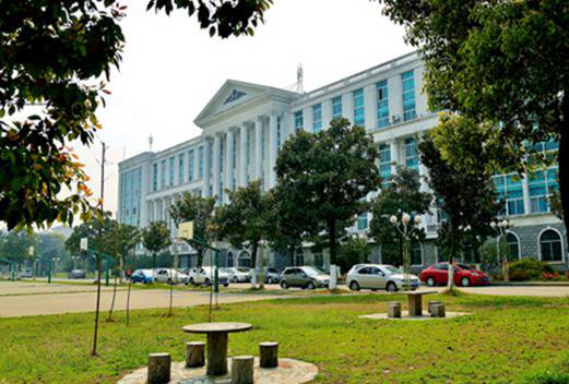 湖北工業(yè)職業(yè)技術(shù)學(xué)院