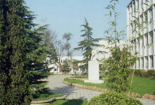 襄樊市機電工程學(xué)校