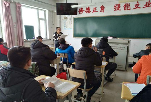 襄樊市機電工程學(xué)校