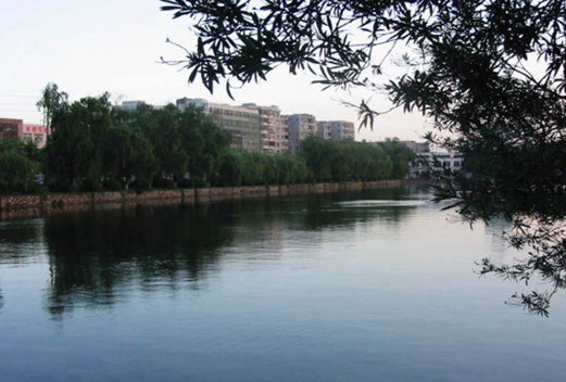 武漢機(jī)電工程學(xué)校