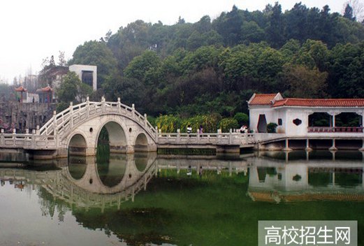 婁底職業(yè)技術(shù)學(xué)院