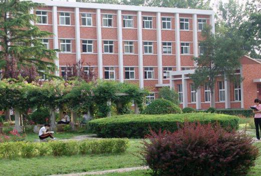 三門峽衛(wèi)生學(xué)校