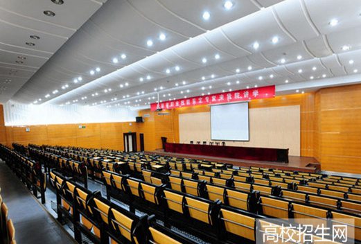 瀟湘職業(yè)學(xué)院