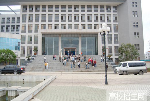 瀟湘職業(yè)學(xué)院