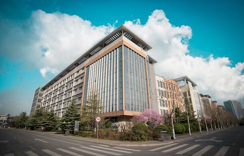 河南經(jīng)貿(mào)職業(yè)學(xué)院