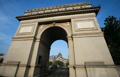 武漢商貿(mào)職業(yè)學(xué)院