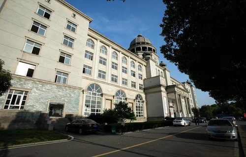 武漢商貿(mào)職業(yè)學(xué)院