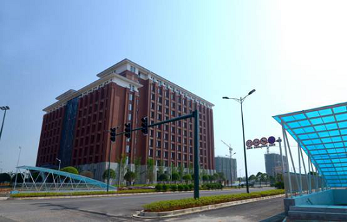 湖南藝術(shù)職業(yè)學(xué)院