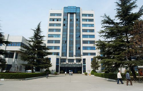 鄭州工業(yè)貿(mào)易學(xué)校