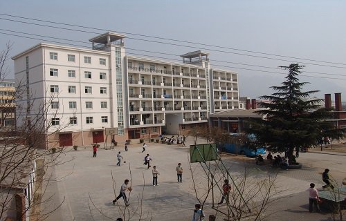 鄭州工業(yè)貿(mào)易學(xué)校