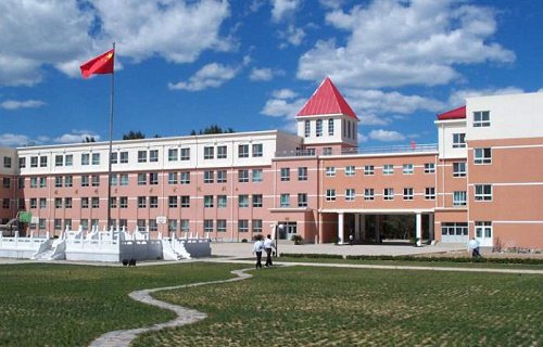 湘潭工業(yè)貿(mào)易中等專業(yè)學(xué)校