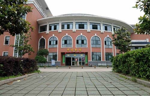 荊州機(jī)械電子工業(yè)學(xué)校