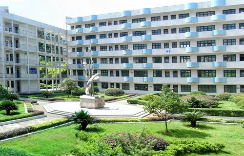 祁東職業(yè)中等專業(yè)學校