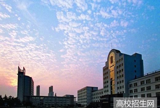 廣西現(xiàn)代職業(yè)技術(shù)學(xué)院